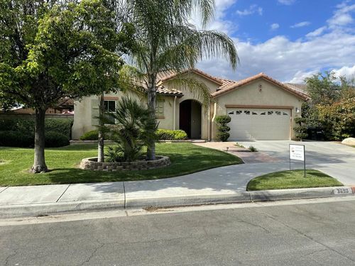 3690 Sorksbill Dr, Hemet, CA, 92545-6389 | Card Image