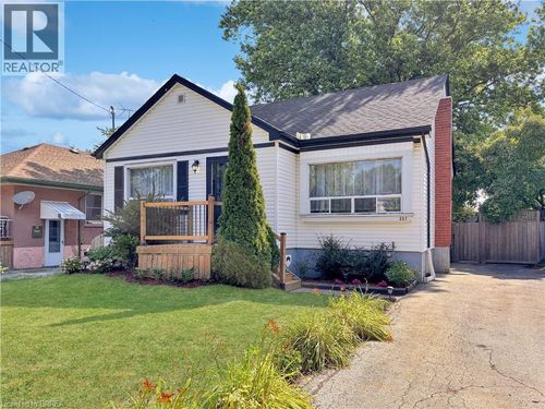357 E 27th St, Hamilton, ON, L8V3G9 | Card Image
