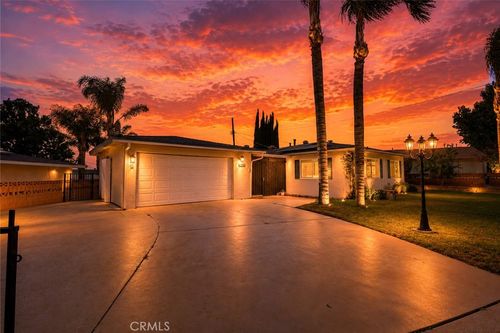 160 Summit View Dr, Calimesa, CA, 92320-1711 | Card Image