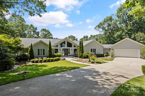 101 Beckwood Ct, Flat Rock, NC, 28731-8530 | Card Image