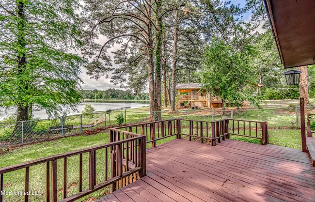 207 W Dewey Camp Dr-21 | Image 35