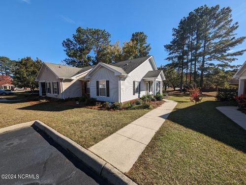 727 Chancery Ln, Aberdeen, NC, 28315-2343 | Card Image