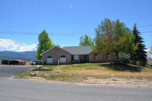 890 E 200 S, Mt Pleasant, UT, 84647-1635 | Card Image