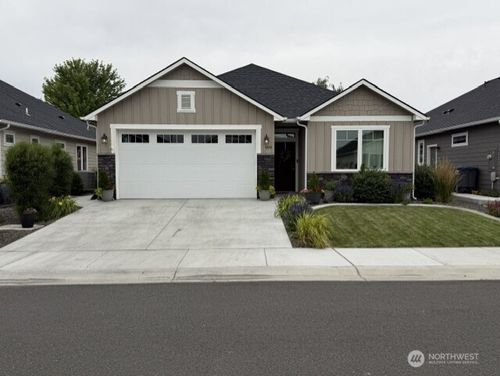 911 S M Loop Dr Sw, Quincy, WA, 98848-5801 | Card Image
