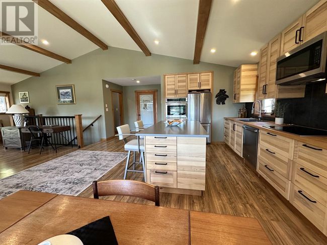 8396 Rainbow Country Road, House other with 3 bedrooms, 3 bathrooms and null parking in Bridge Lake BC | Image 19