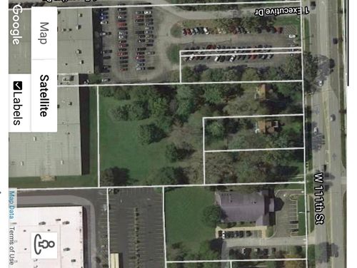 7801 W 111th St, Palos Hills, IL, 60465-2305 | Card Image