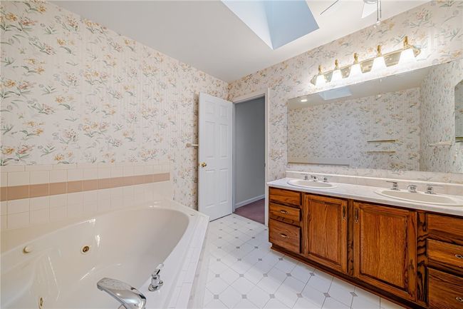 202 Apple Blossom Ct, Condo with 2 bedrooms, 3 bathrooms and 2 parking in Delmont PA | Image 22