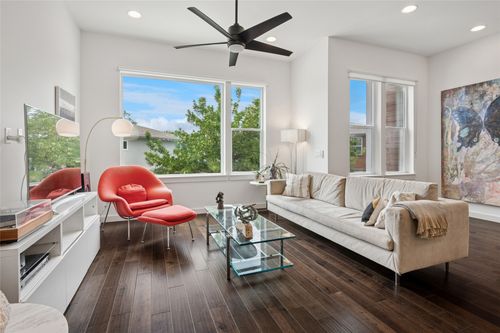 9068 Corsair Pl, Dallas, TX, 75218-3909 | Card Image