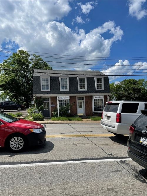 246 Washington Rd, South Hills, PA, 15216-1646 | Card Image