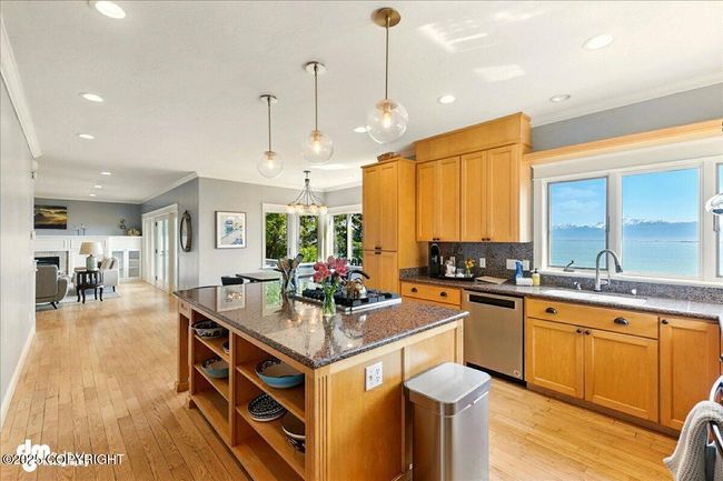 Kitchen | Image 15