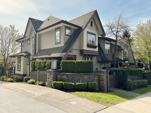 24-6736 SOUTHPOINT DRIVE, Burnaby, BC, V3N0A4 | Card Image