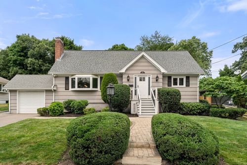150 Woodbine Cir, Needham, MA, 02494-2152 | Card Image