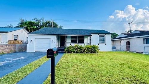 6371 Sw 39th St, Miami, FL, 33155-4811 | Card Image