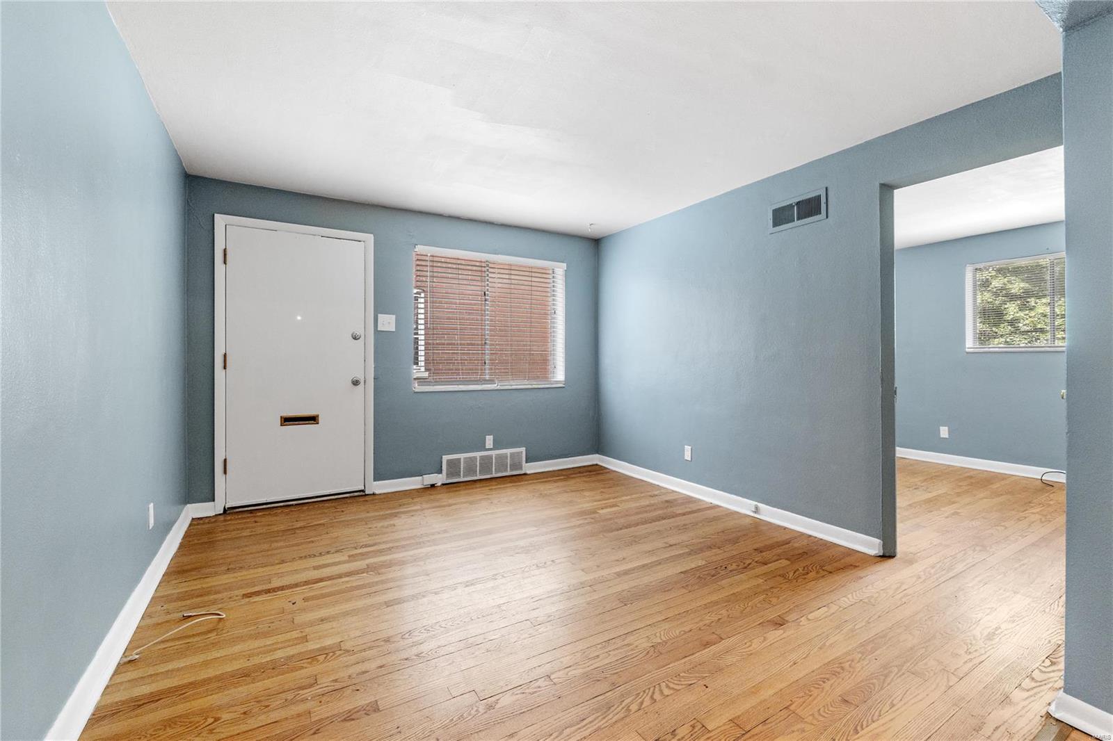Bellerive Blvd, Saint Louis, MO 63111