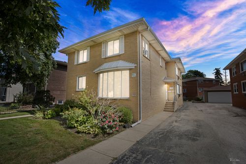 apt-2-4429 Prairie Ave, Brookfield, IL, 60513-2762 | Card Image