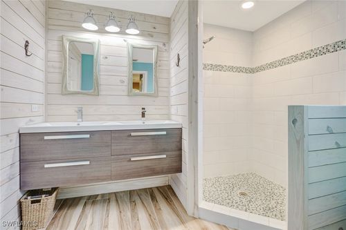 4-10037 Heather Ln, NAPLES, FL, 34119-9026 | Card Image