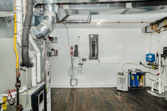 Finished lower level - utility room | Image 14