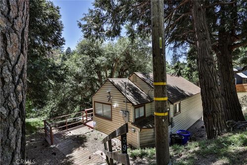 599 Acacia Dr, Crestline, CA, 92325-9622 | Card Image