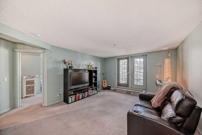 204 - 2212 34 Avenue Sw, Home with 2 bedrooms, 2 bathrooms and 1 parking in Calgary AB | Image 5