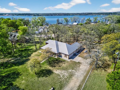 411 Valley Rd, Weatherford, TX, 76087-7921 | Card Image