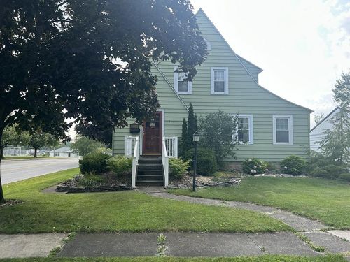 816 Clark St, Willard, OH, 44890-1231 | Card Image