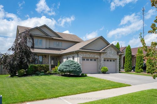 592 Darcy Dr, Strathroy, ON, N7G4L2 | Card Image