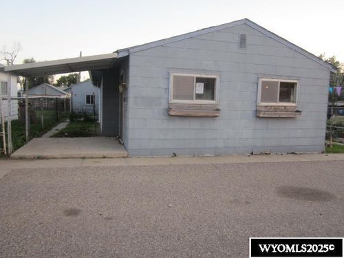 358 Watson St, Midwest, WY, 82643-5006 | Card Image