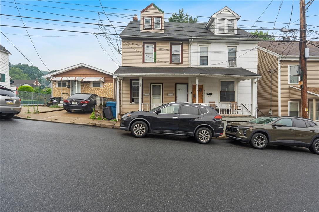 550 S Benner Ave, Fountain Hill, PA 18015