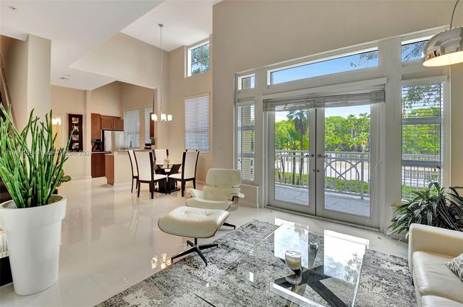 UNIT-104N - 450 N Federal Hwy, Townhouse with 3 bedrooms, 3 bathrooms and null parking in Boynton Beach FL | Image 5