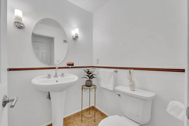 10 - 10 Fox Holw, Condo with 2 bedrooms, 3 bathrooms and 2 parking in Wayland MA | Image 21
