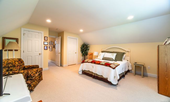 Upper Level Bedroom | Image 28