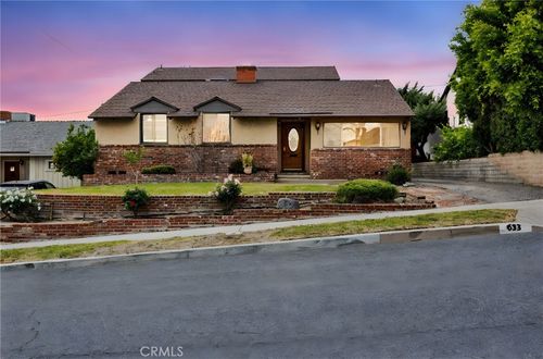 633 Groton Dr, Burbank, CA, 91504-2420 | Card Image