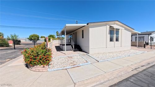 5512 Aldama Rd, Las Vegas, NV, 89122-3383 | Card Image