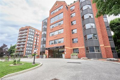 604 - 20 Ellen St E, Home with 1 bedrooms, 1 bathrooms and 1 parking in Kitchener ON | Image 1