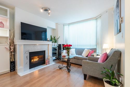 th1-1889 Rosser Ave, Burnaby, BC, V5C6R4 | Card Image