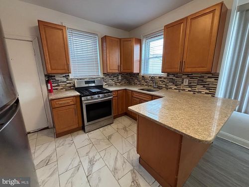 2-5515 Baltimore Ave, PHILADELPHIA, PA, 19143-2821 | Card Image