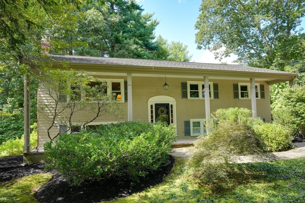 Hearthstone Dr, Medfield, MA 02052