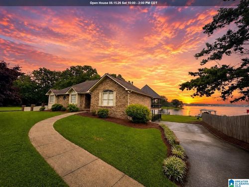 126 Amitola Dr, Cropwell, AL, 35054-3934 | Card Image