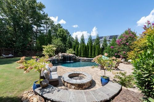 4020 Manor Oak Cir, Roswell, GA, 30075-1508 | Card Image