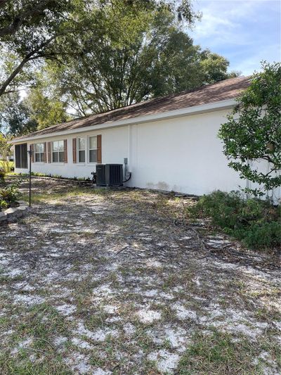 9141 Sw 91st Circle, House other with 2 bedrooms, 2 bathrooms and null parking in Ocala FL | Image 2