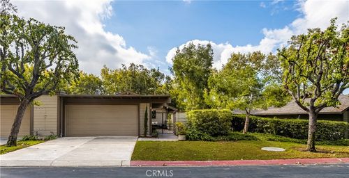 60-8 Montanas Sud, Irvine, CA, 92612-2609 | Card Image