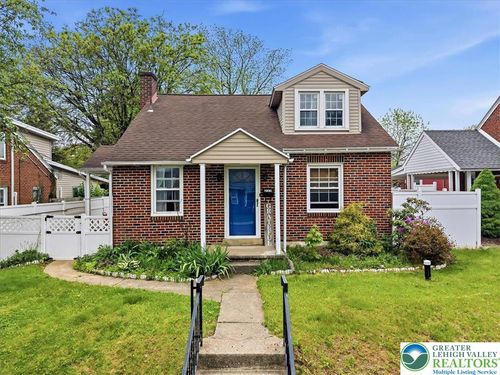 233 Constitution Blvd, KUTZTOWN, PA, 19530-1702 | Card Image