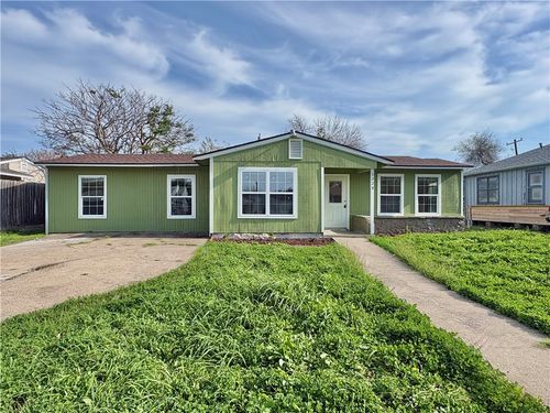 1324 Cambridge Dr, Corpus Christi, TX, 78415-4821 | Card Image