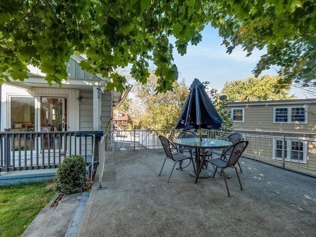 6 Parkview Rd, House other with 3 bedrooms, 2 bathrooms and 3 parking in Everett MA | Image 36
