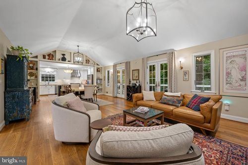 901 Navy Rd, BALTIMORE, MD, 21204-6727 | Card Image