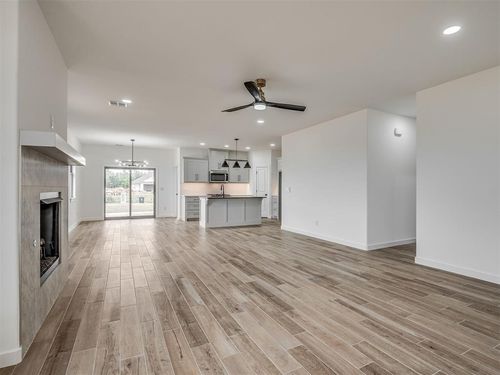 10621 Sw 18th Street, Yukon, OK, 73099 | Card Image