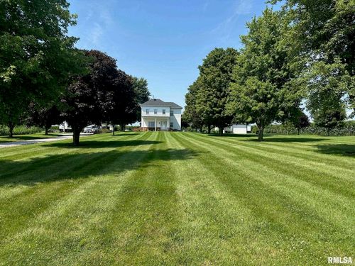 428 E 1050 North Rd, Morrisonville, IL, 62546-6350 | Card Image