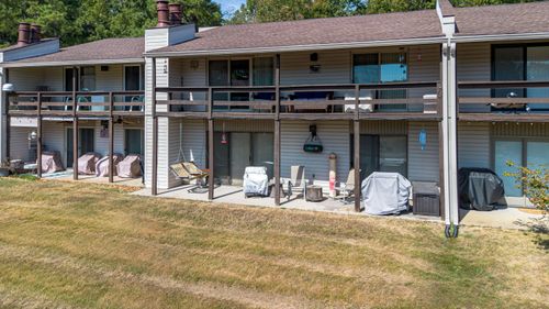 5c-328 Champion Hills Rd, Kuttawa, KY, 42055-6808 | Card Image