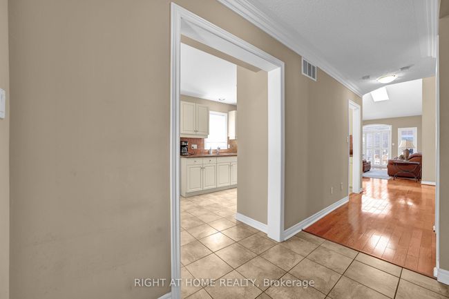 39 Via Amici, Condo with 3 bedrooms, 4 bathrooms and 2 parking in Alliston ON | Image 6