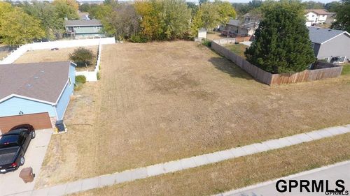 5242 W Redberry Ln, Lincoln, NE, 68528-2146 | Card Image